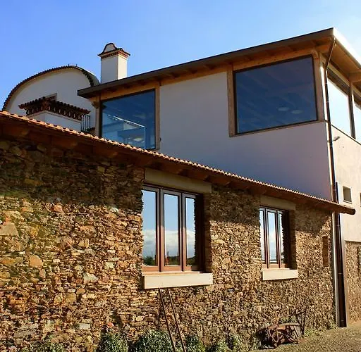 Solar Do Alambique Angeja